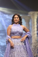 Regina Cassandra Photo Pictures
